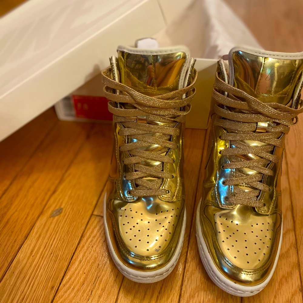 Nike sky hi Liquid Gold dunks size 7.5